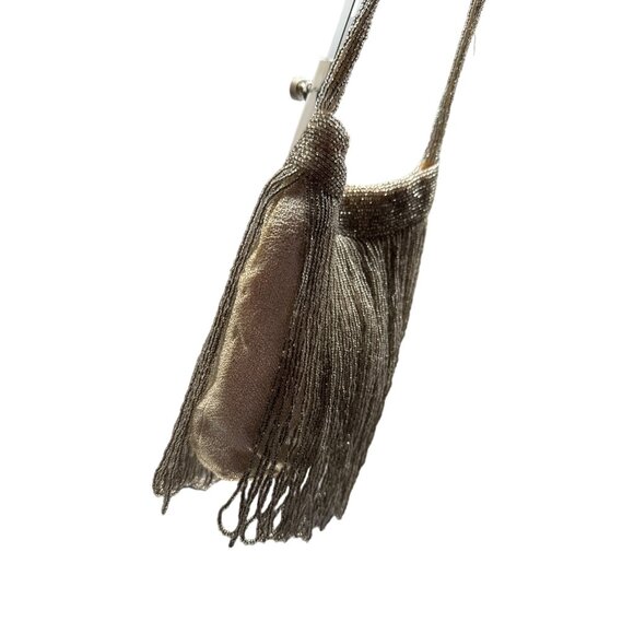 Vintage Walborg Flapper Silver Gray Beaded Evening Bag With Fringe & Strap - Picture 2 of 13